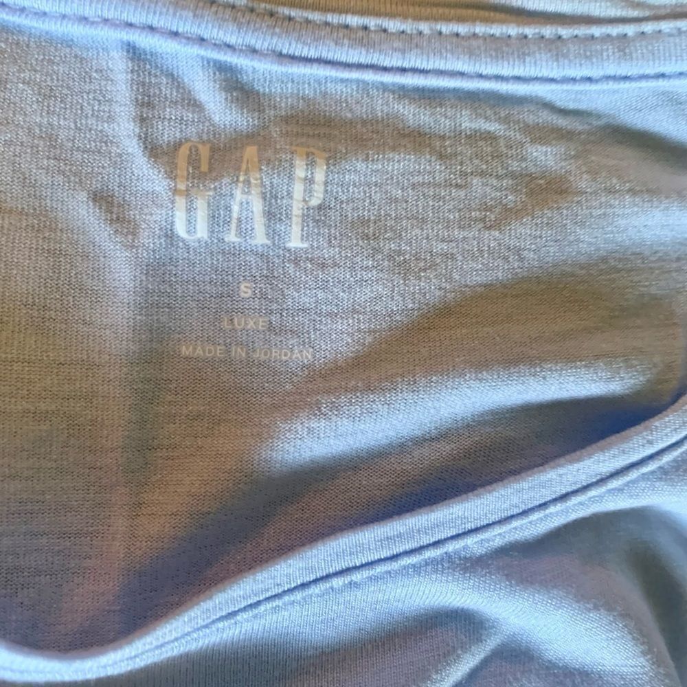 Light Blue Gap Tee - Picture 3 of 4